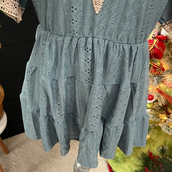 SHEIN Blue Eyelet Lace Trim Blouse - Picture 5 of 6